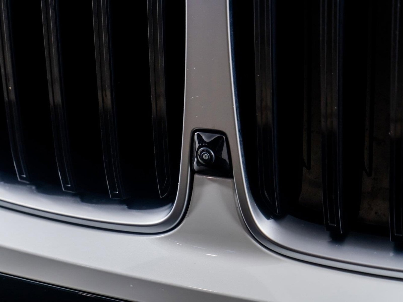 Used 2025 BMW X7 M60i image 25