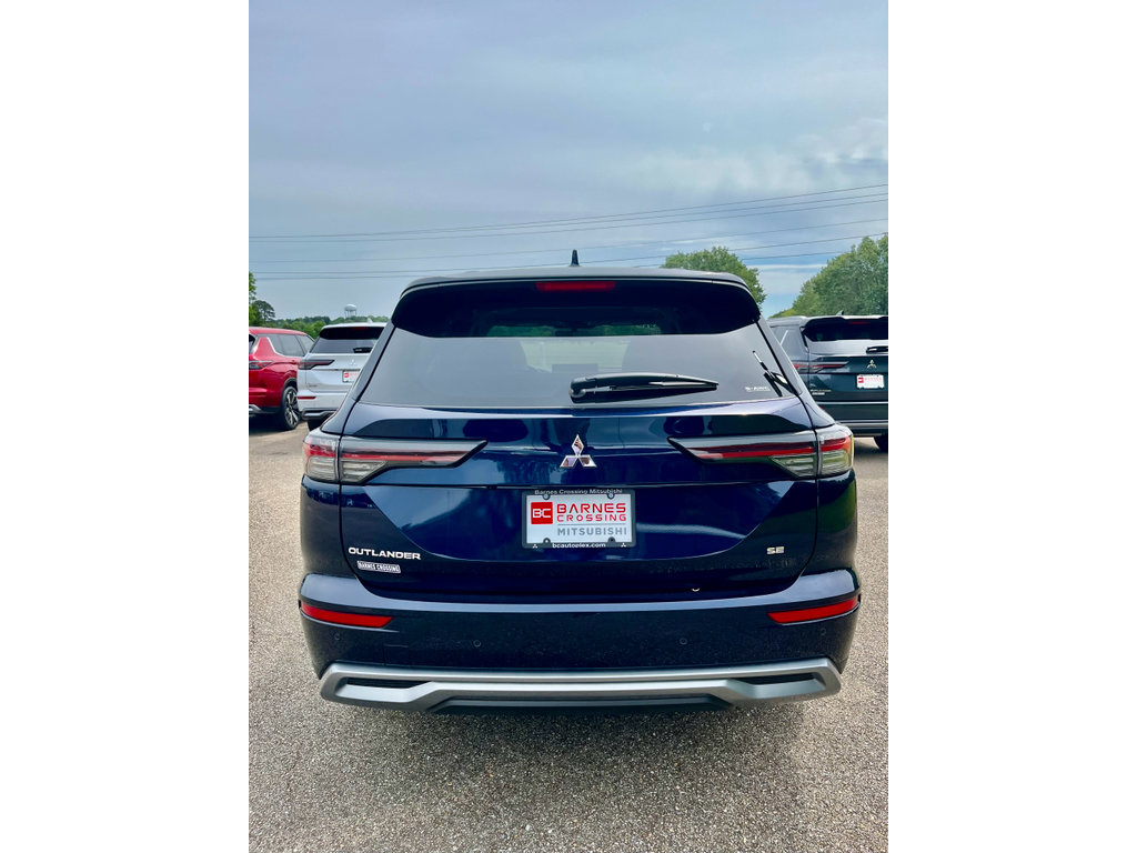 New 2026 Mitsubishi Outlander SE AWD/4WD image 6