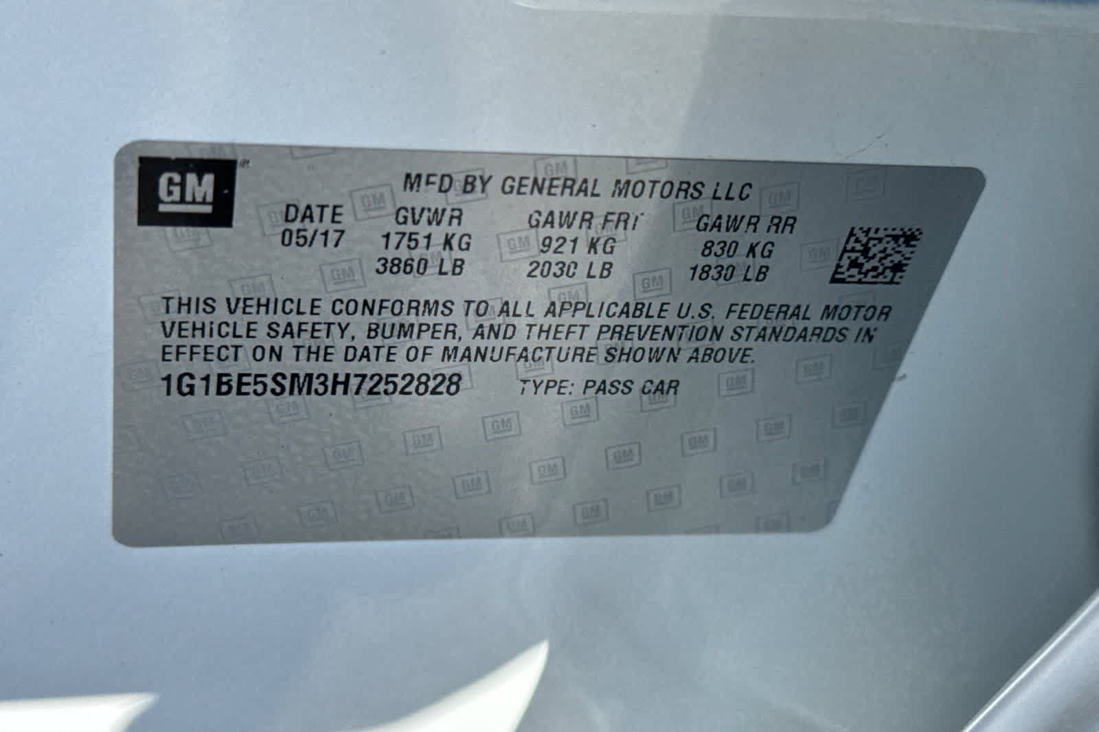 Used 2017 Chevrolet Cruze LT w/ Convenience Package FWD image 31