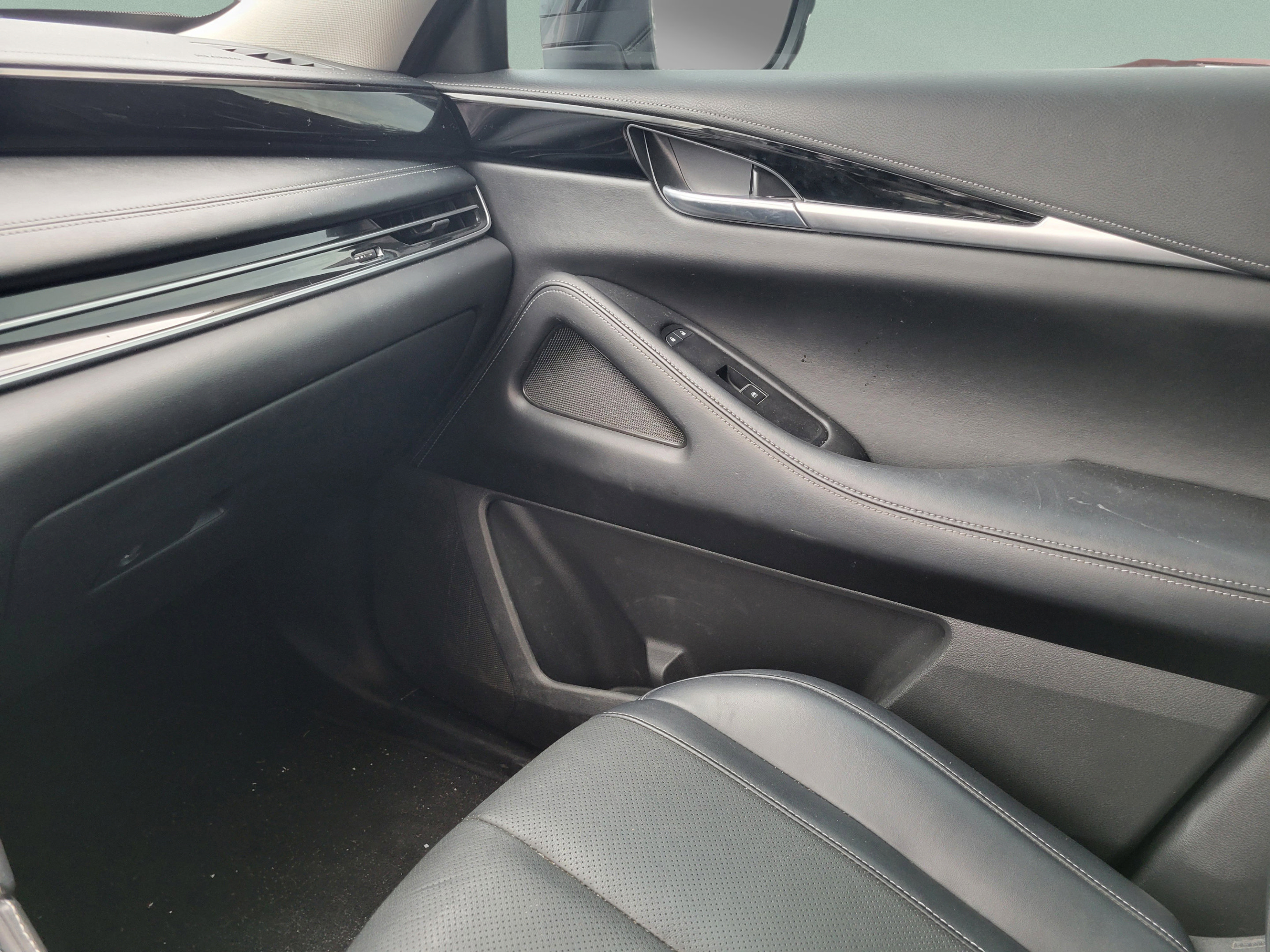 Used 2023 INFINITI QX60 Pure FWD image 18