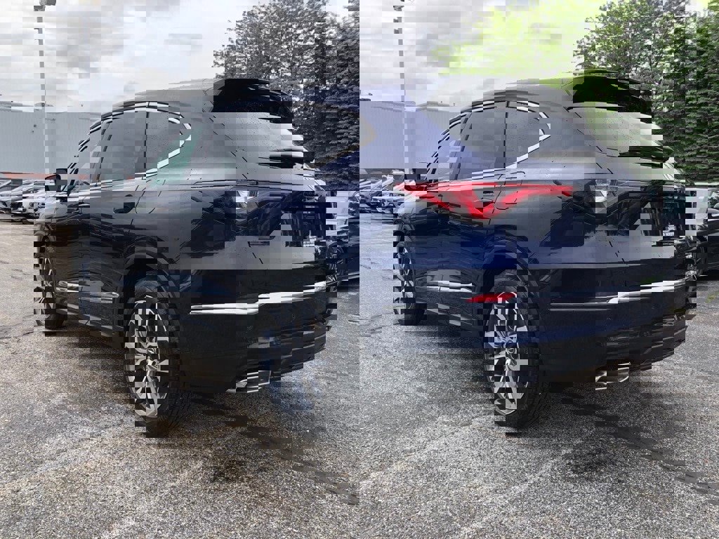 Used 2023 Acura MDX SH-AWD w/ Technology Package image 4