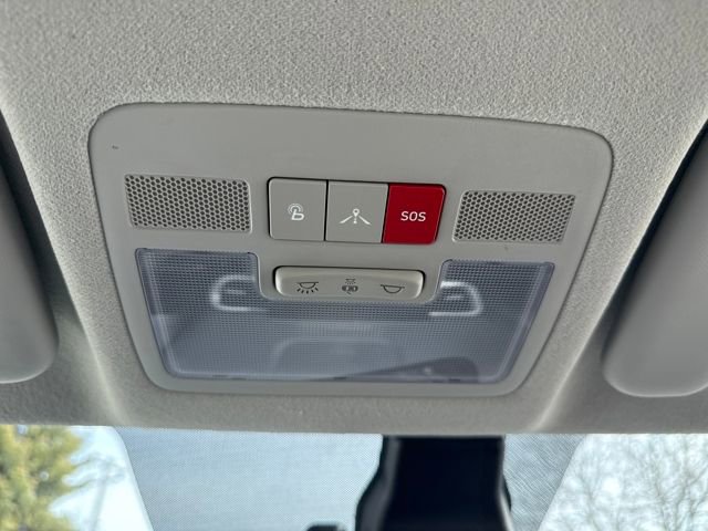 Certified 2025 Hyundai Venue Limited image 37