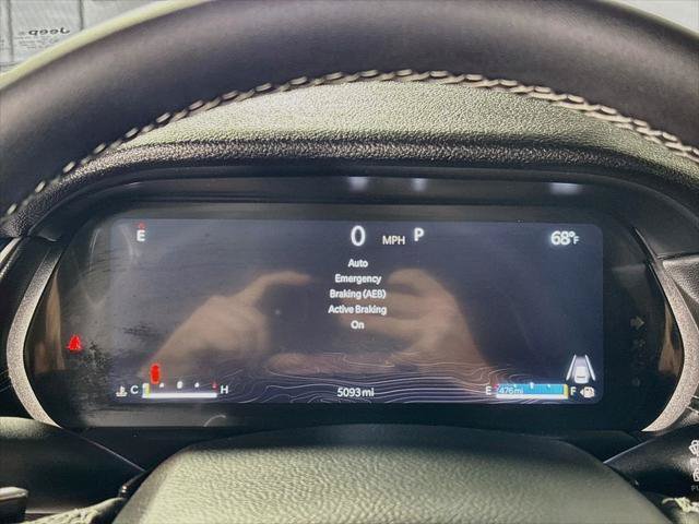 Certified 2025 Jeep Grand Cherokee Laredo w/ MOPAR Finishing Package AWD/4WD image 15