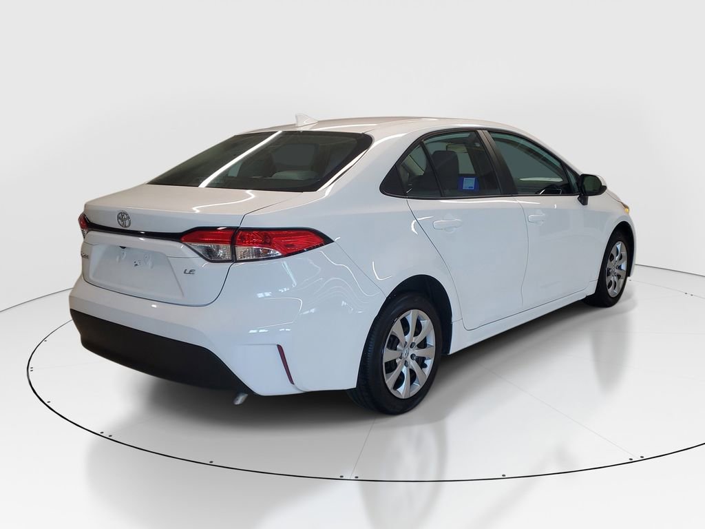 Used 2023 Toyota Corolla LE image 7