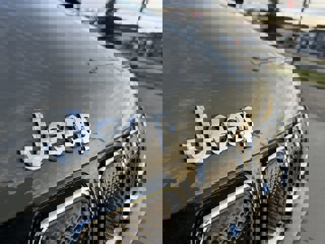 Used 2022 Jeep Compass Limited w/ Sun and Sound Group image 31