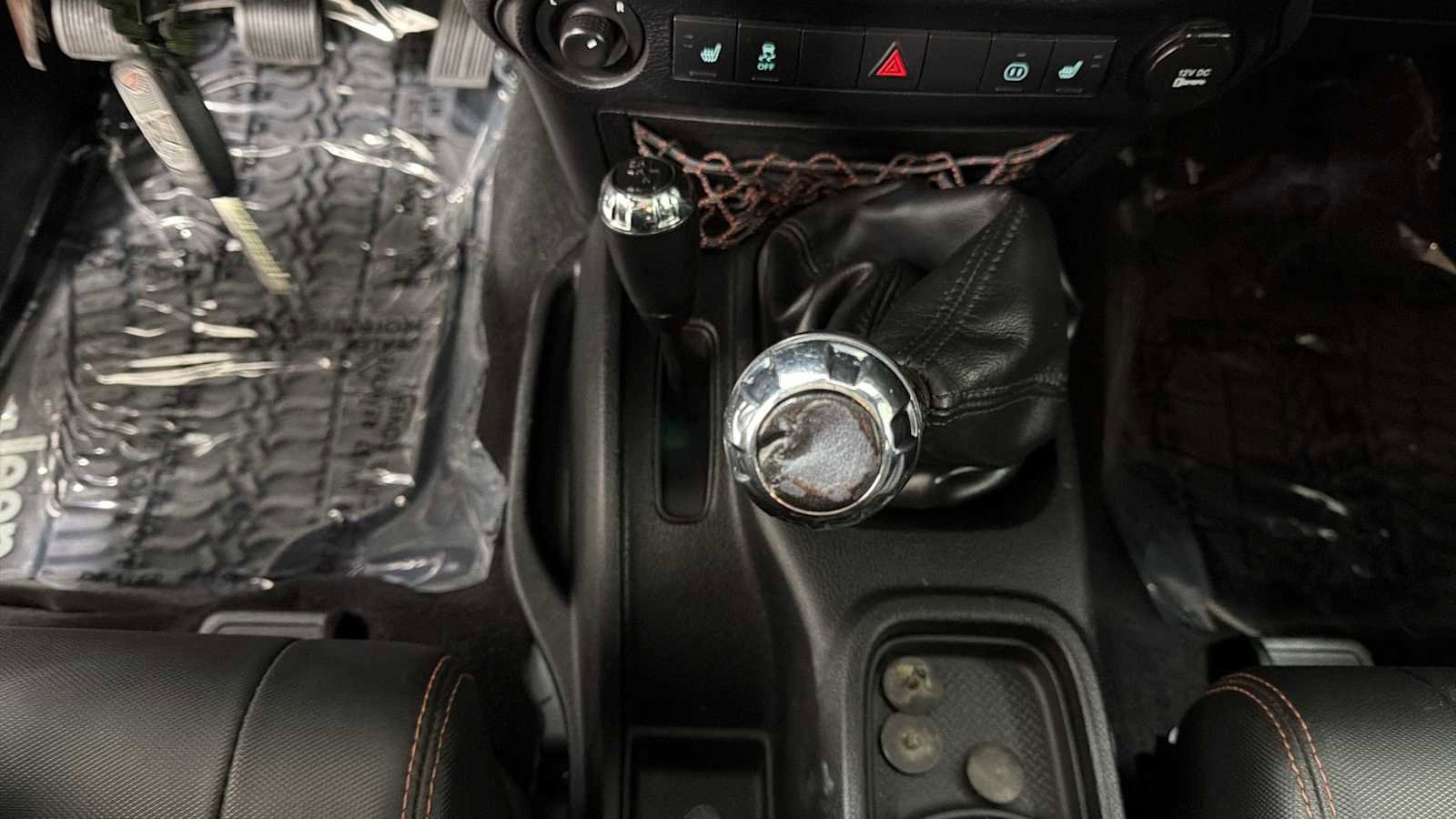Used 2012 Jeep Wrangler Arctic image 21