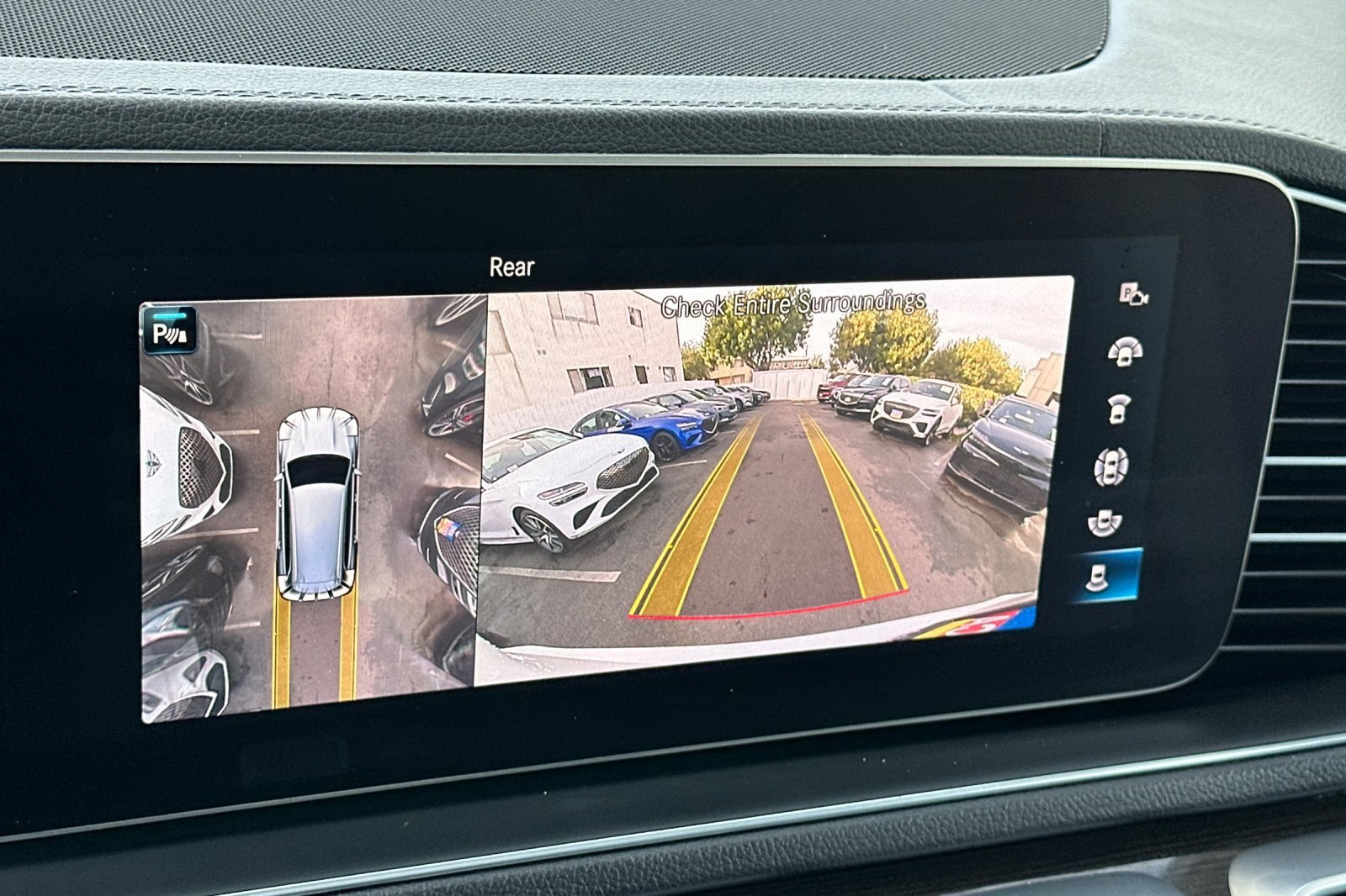 Used 2023 Mercedes-Benz GLS 450 4MATIC image 21