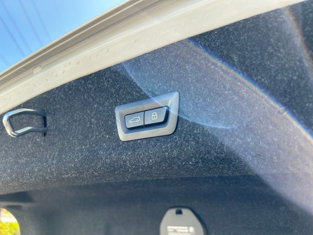 Used 2025 BMW 330i xDrive 330i xDrive image 43