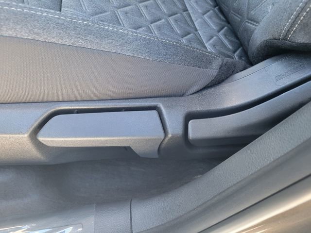 New 2026 Nissan Kicks SV image 14