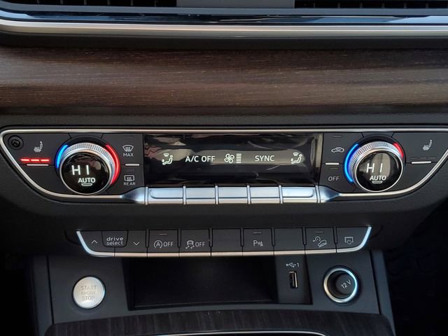 Used 2024 Audi Q5 2.0T Premium w/ Convenience Package image 30