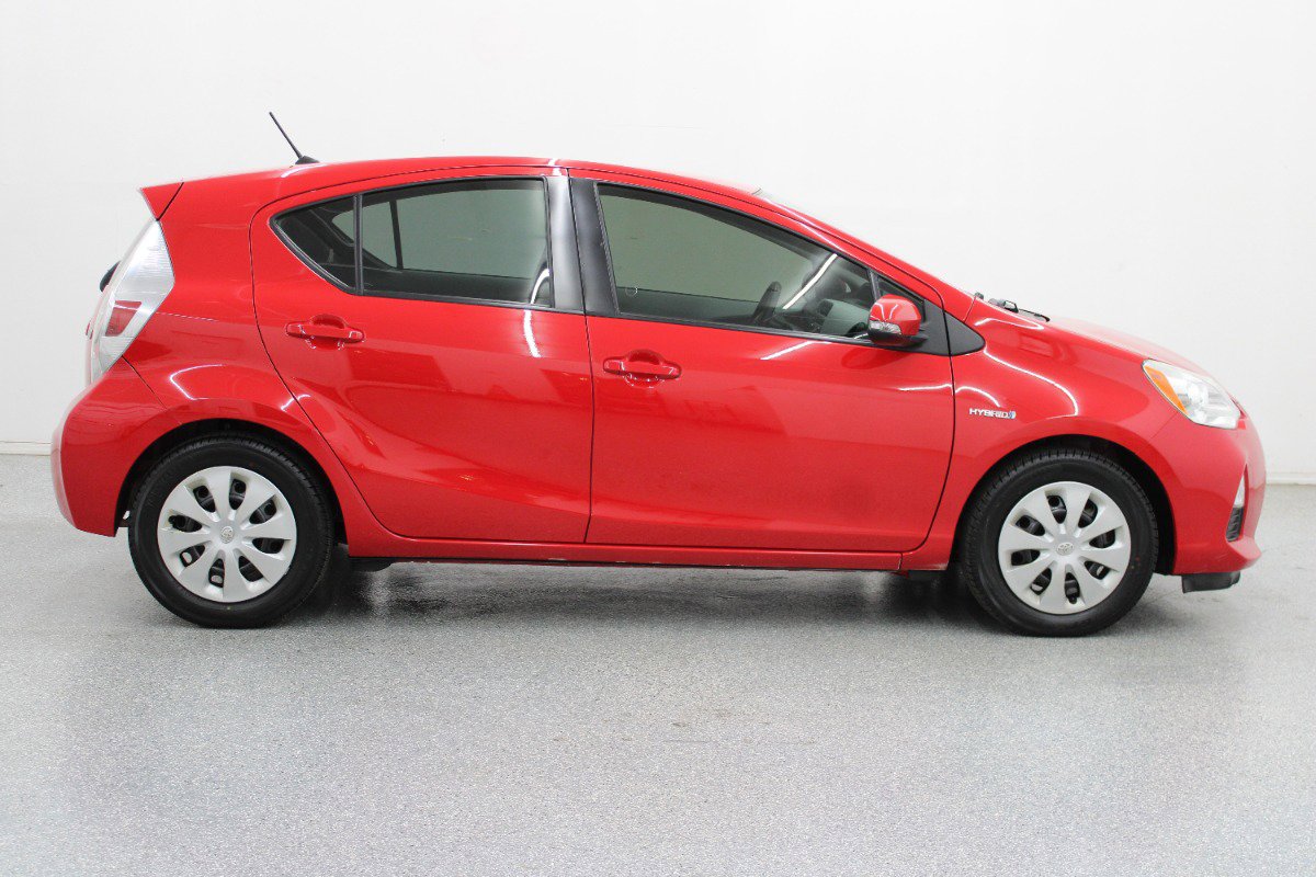 Used 2012 Toyota Prius C Two image 2