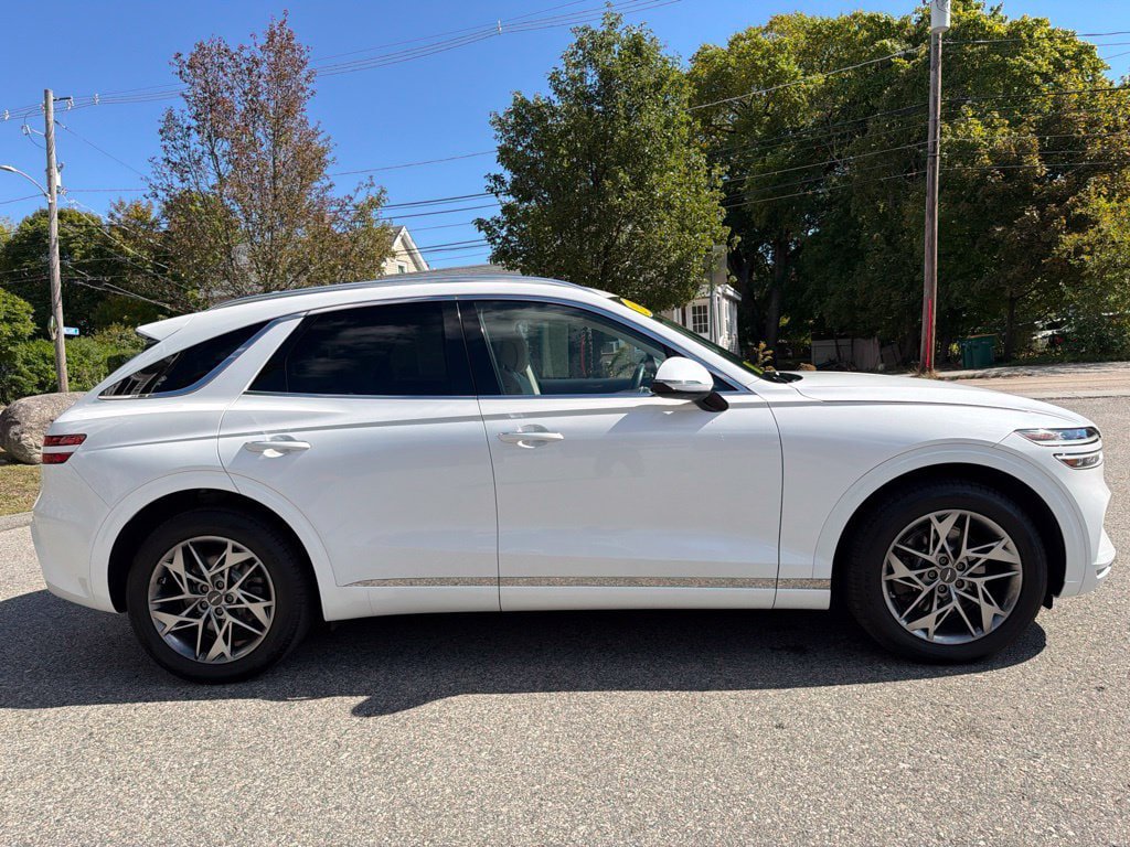 Used 2022 Genesis GV70 2.5T w/ Select Package AWD/4WD image 8