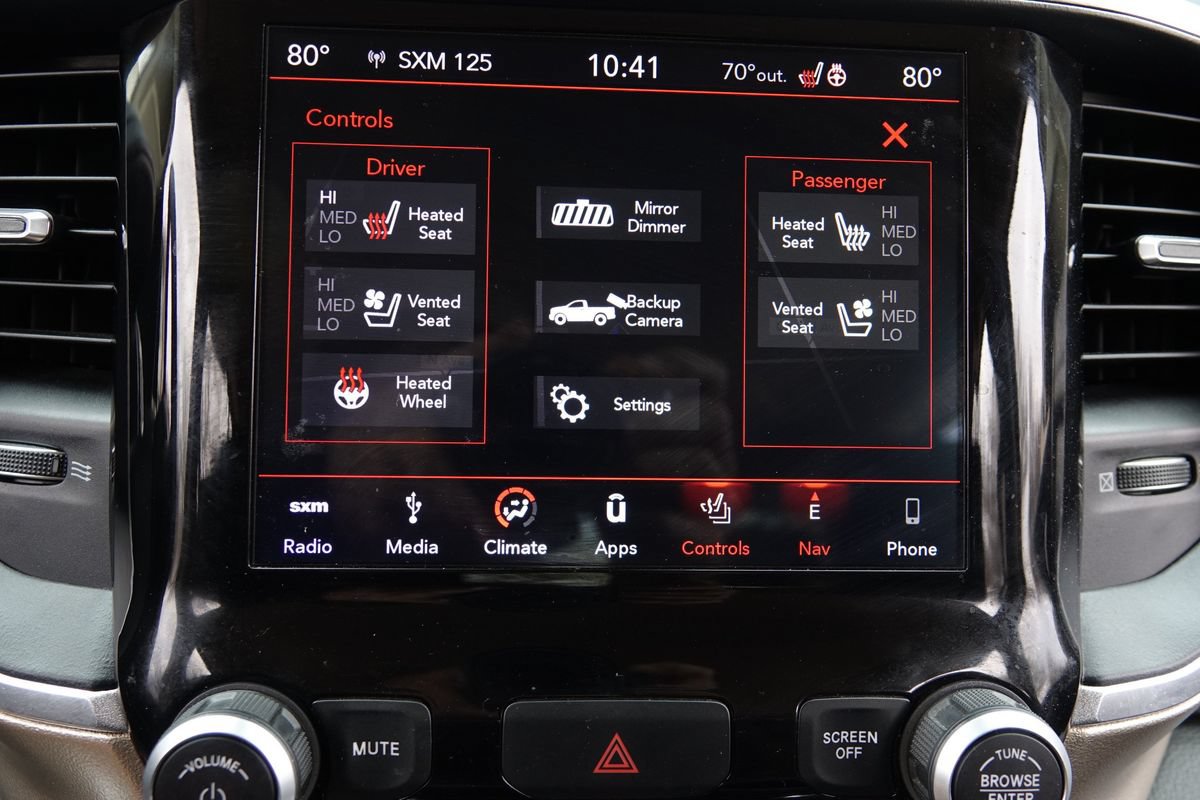Used 2019 RAM 1500 Laramie AWD/4WD image 9