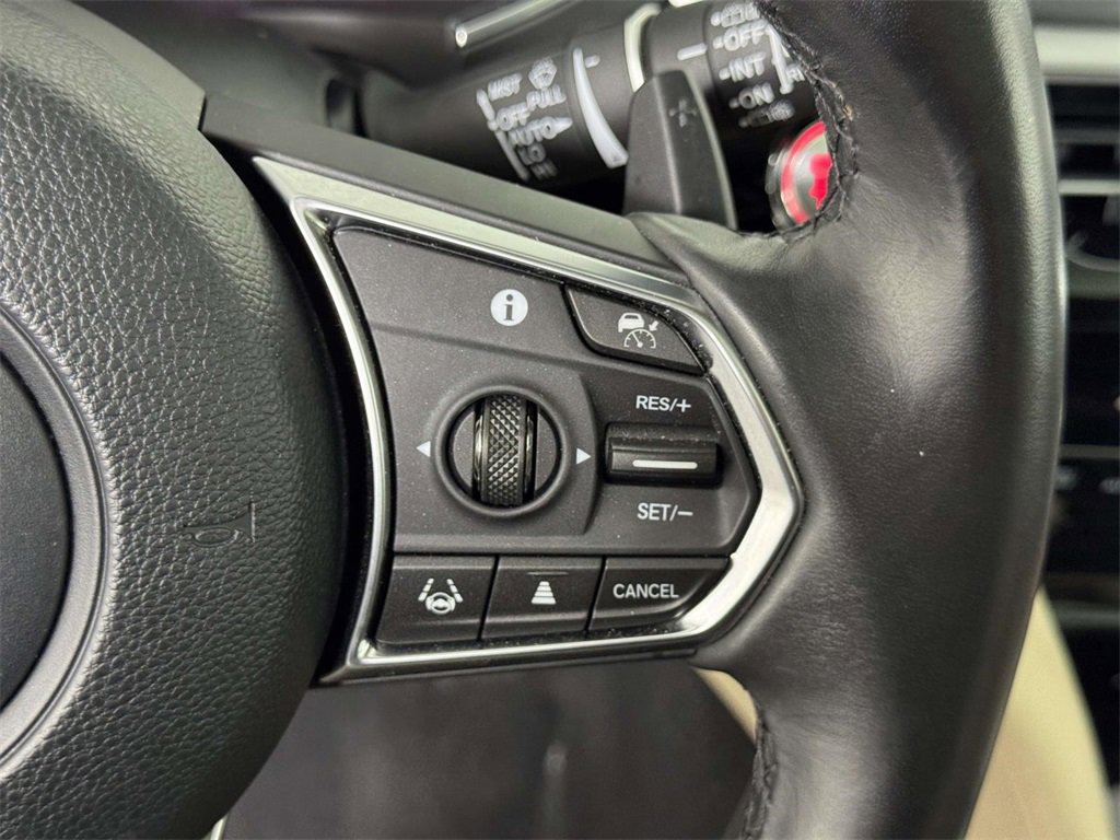 Used 2024 Acura MDX SH-AWD w/ Technology Package image 23
