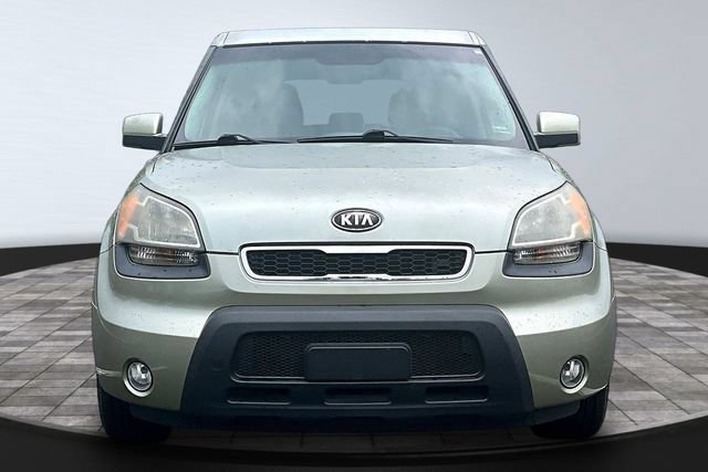 Used 2011 Kia Soul + w/ Audio Pkg FWD image 2
