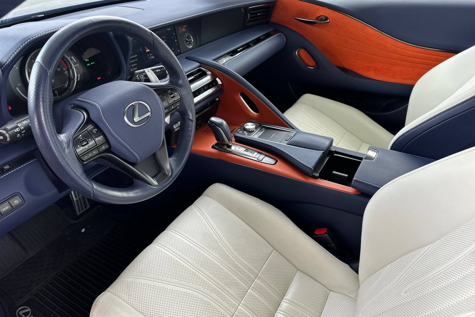 Used 2018 Lexus LC 500 Coupe w/ Launch Edition RWD image 11