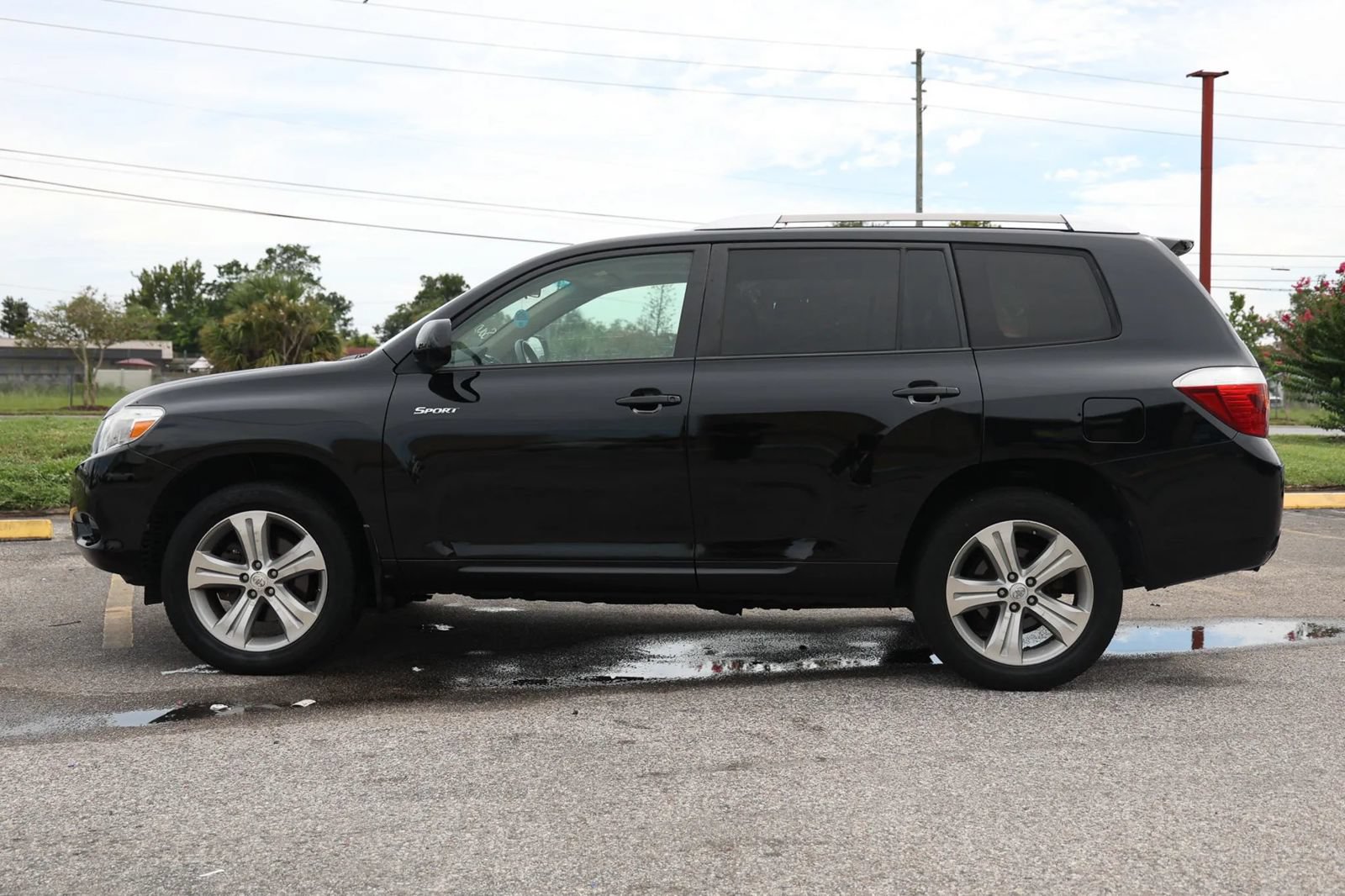 Used 2008 Toyota Highlander Sport FWD image 2