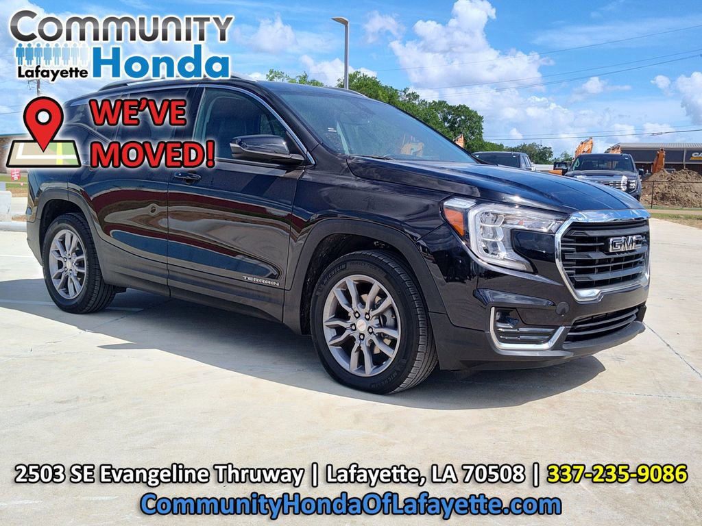 Used 2023 GMC Terrain SLT w/ LPO, Floor Liner Package FWD image 15