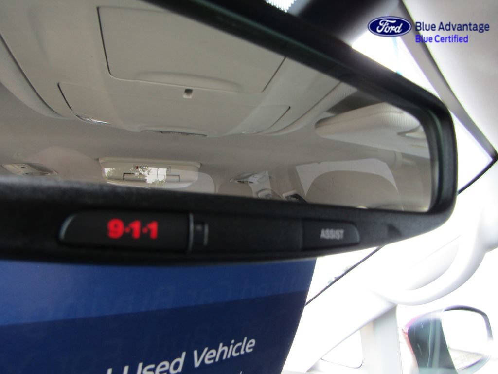 Used 2017 Chrysler Pacifica Touring Plus w/ Tire & Wheel Group FWD image 30