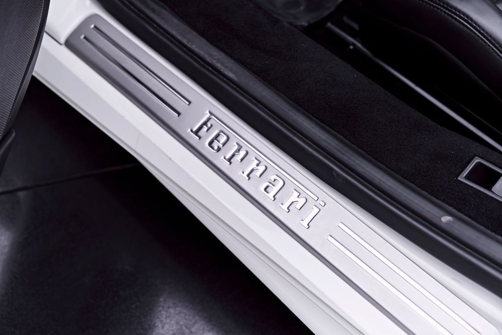 Used 2019 Ferrari 488 Spider RWD image 55