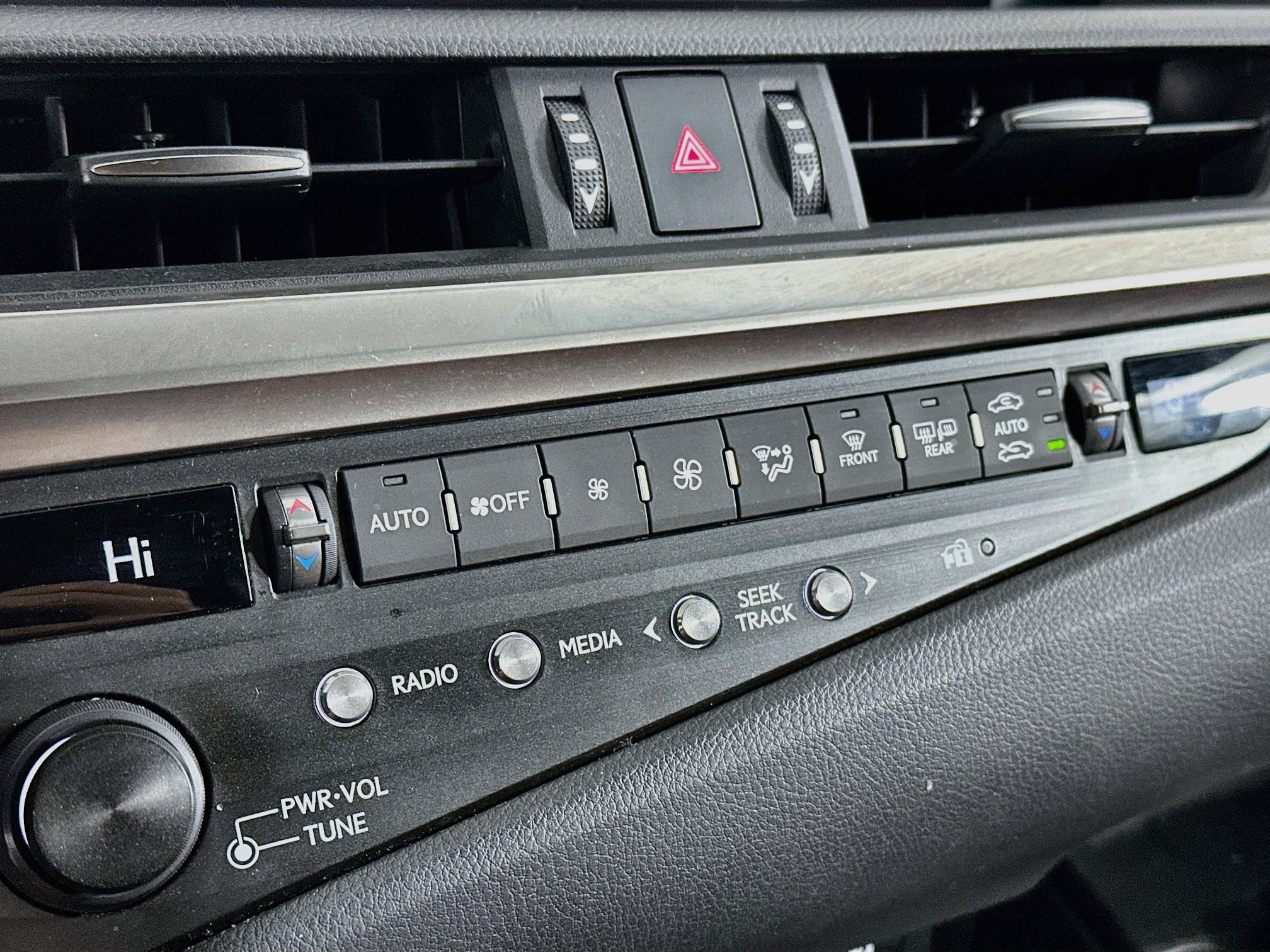 Used 2019 Lexus ES 350 F Sport w/ Accessory Package 2 FWD image 23