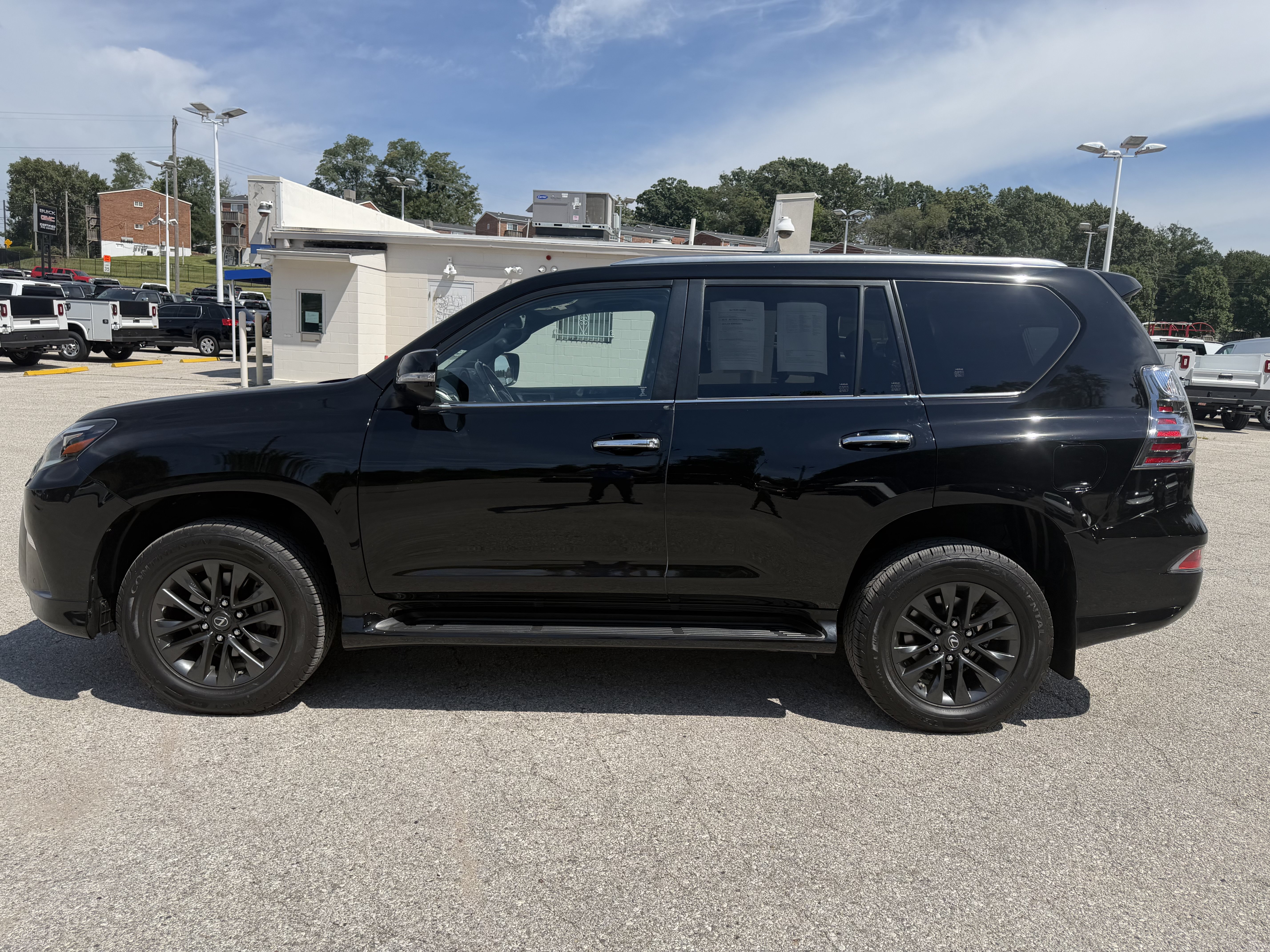 Used 2021 Lexus GX 460 Premium w/ Premium Package AWD/4WD image 6