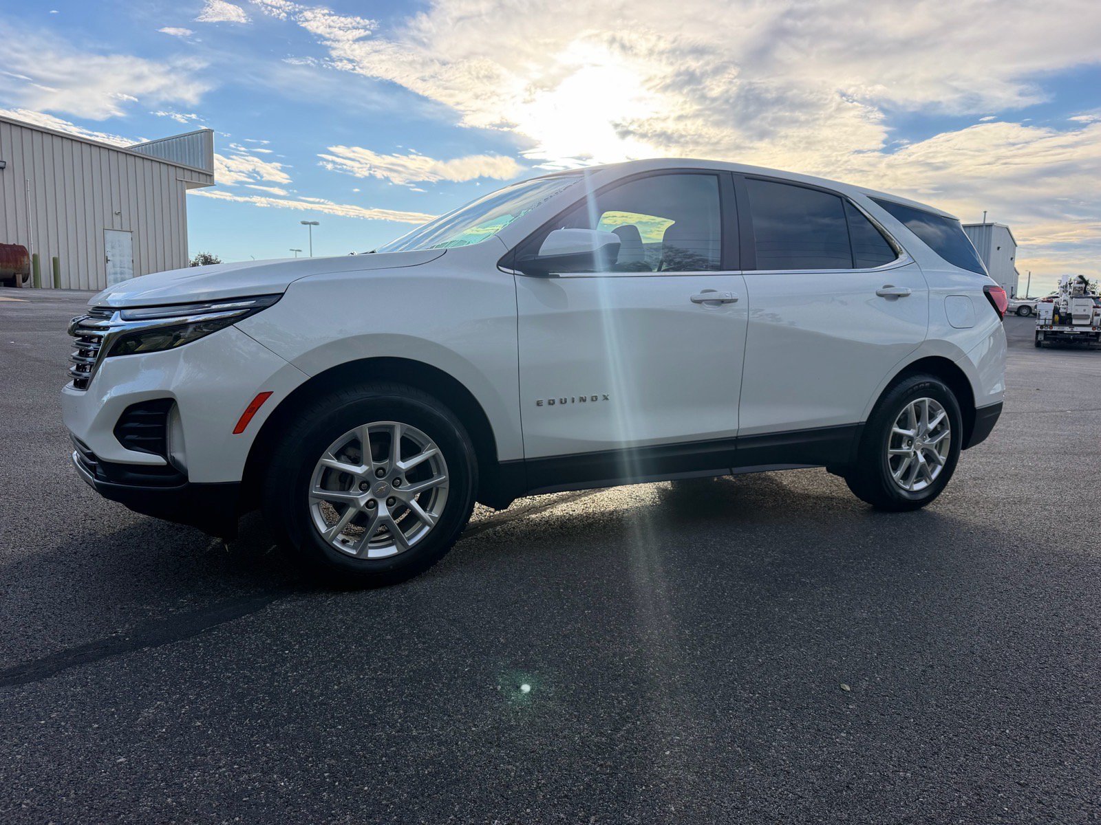 Used 2024 Chevrolet Equinox LT AWD/4WD image 7
