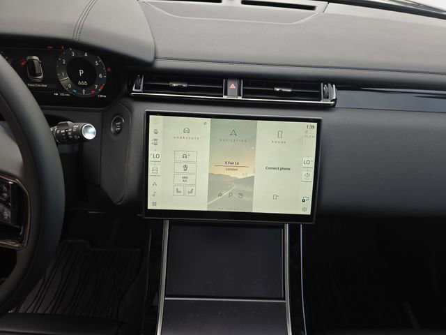New 2026 Land Rover Range Rover Velar Dynamic SE AWD/4WD image 13