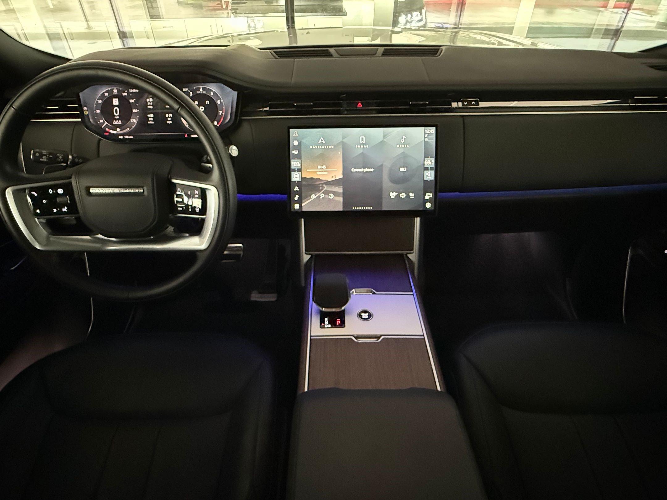 Certified 2024 Land Rover Range Rover SE AWD/4WD image 13