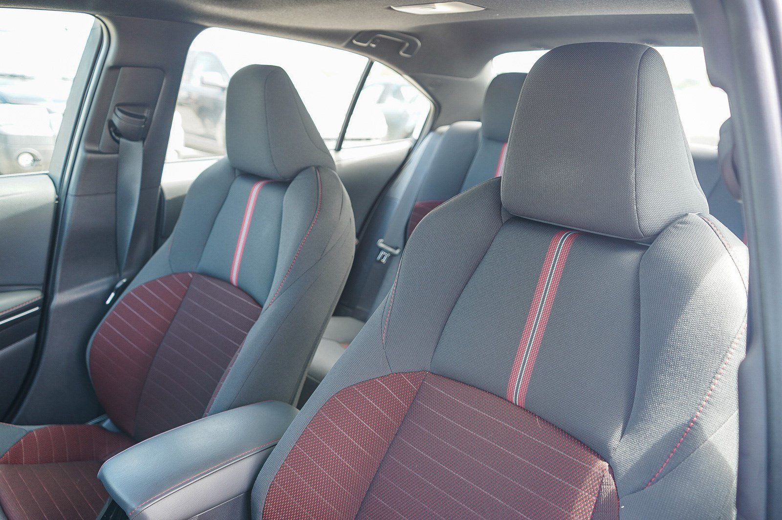 Certified 2025 Toyota Corolla SE w/ SE Premium Package FWD image 26