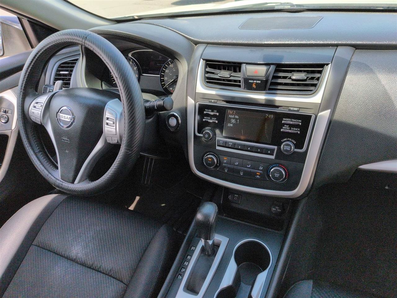 Used 2017 Nissan Altima 2.5 SR w/ Midnight Edition Package FWD image 31