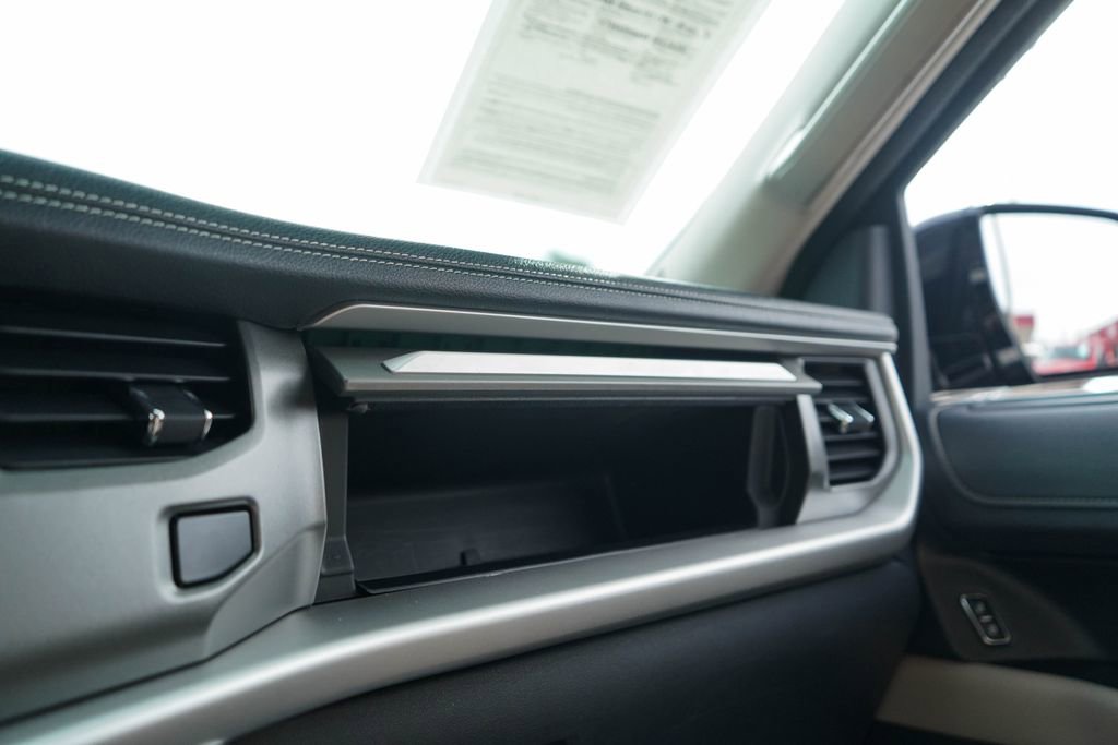 Used 2023 Ford Expedition Max XLT image 23