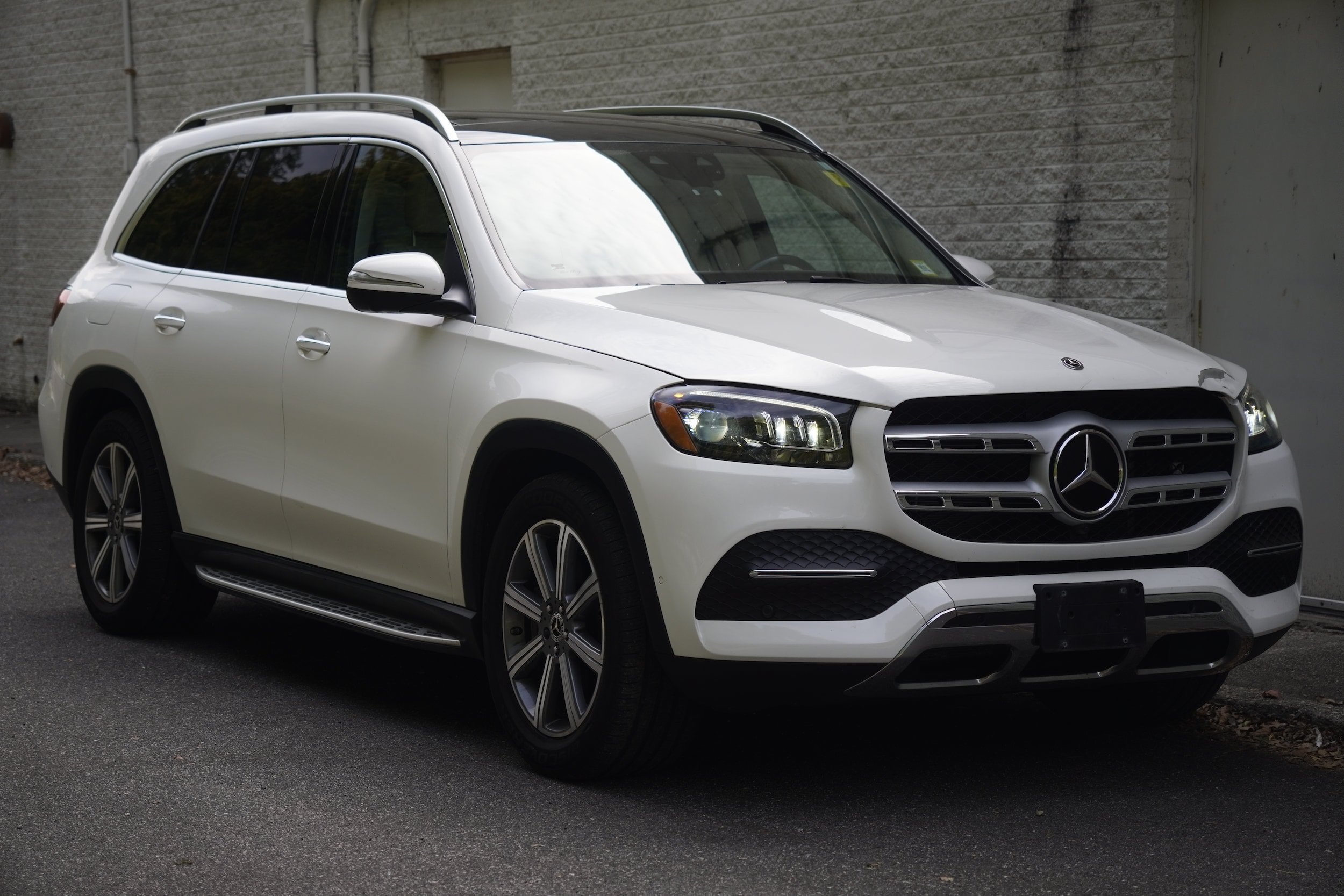 Used 2021 Mercedes-Benz GLS 450 4MATIC image 10