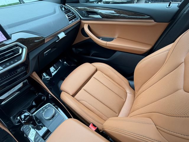 Used 2023 BMW X4 xDrive30i w/ Convenience Package AWD/4WD image 17