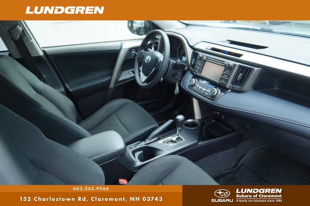 Used 2015 Toyota RAV4 XLE AWD/4WD image 11