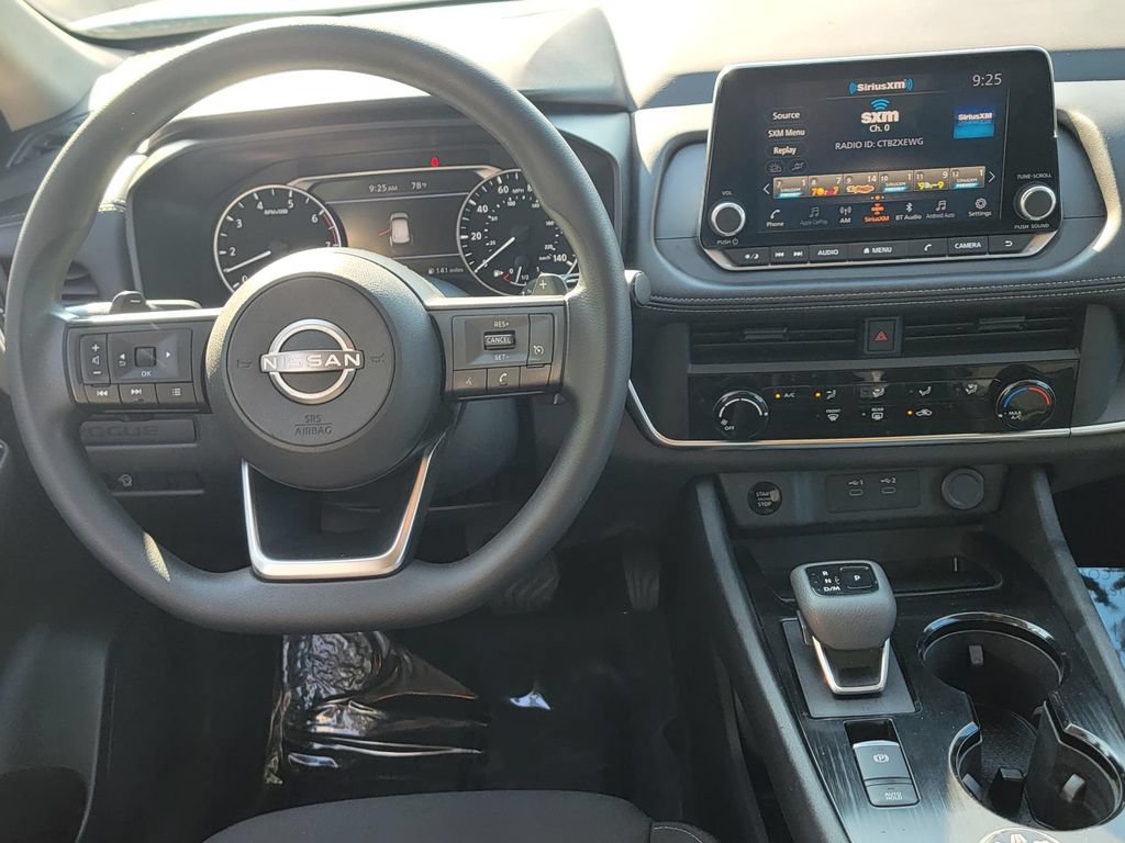 Used 2024 Nissan Rogue S AWD/4WD image 18