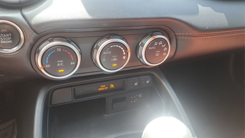 Used 2022 MAZDA MX-5 Miata Grand Touring w/ Weather Package image 23