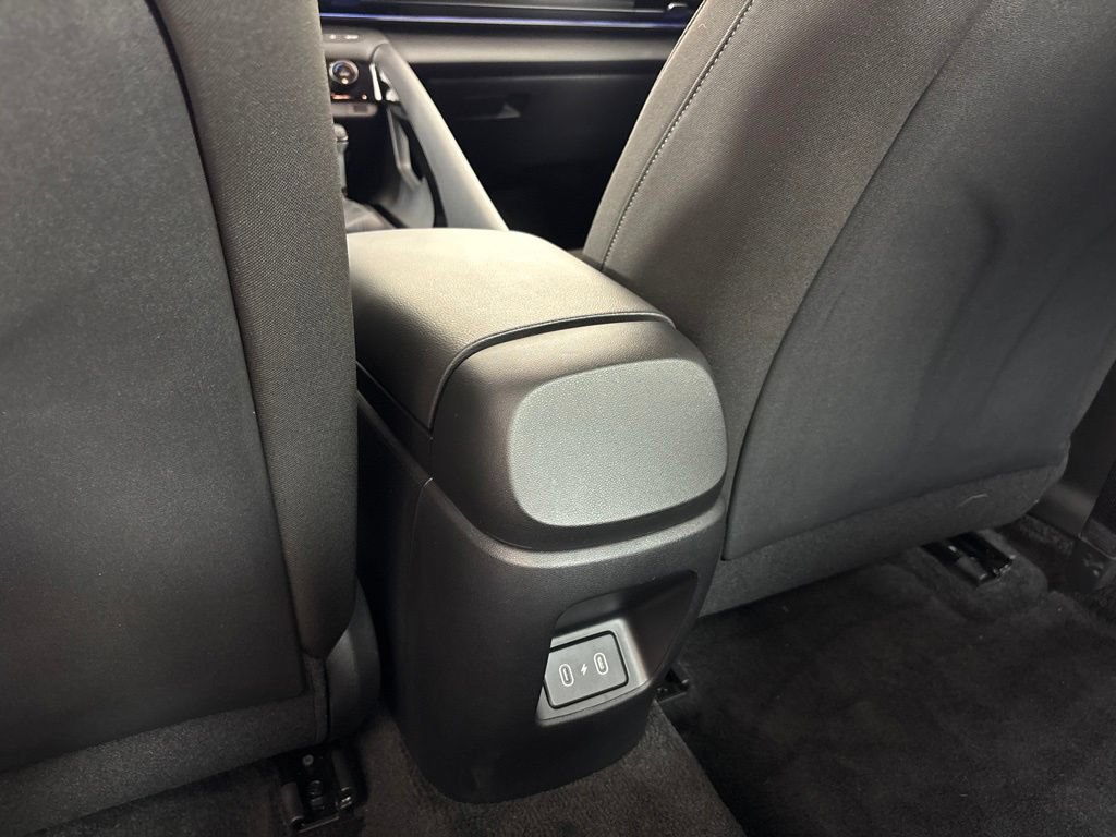 Certified 2025 Hyundai Elantra SEL FWD image 24