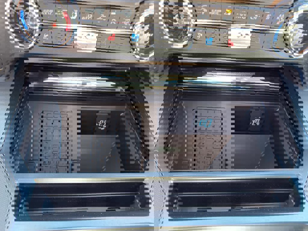 New 2026 Ford F350 Lariat w/ Black Appearance Package image 16