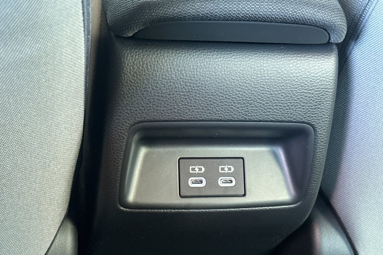 New 2026 Toyota Corolla SE FWD image 15