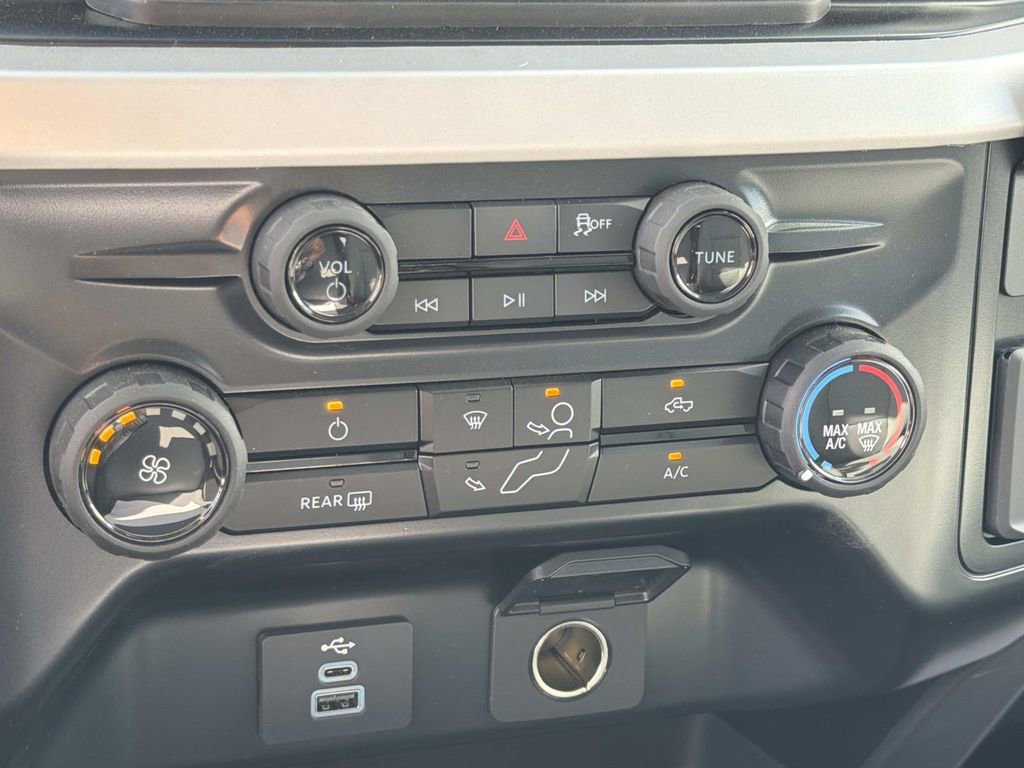 New 2026 Ford F450 XL w/ XL Chrome Package image 13