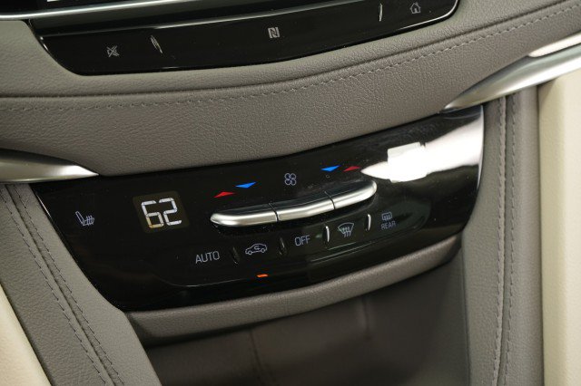 Used 2021 Cadillac XT5 Premium Luxury AWD/4WD image 42
