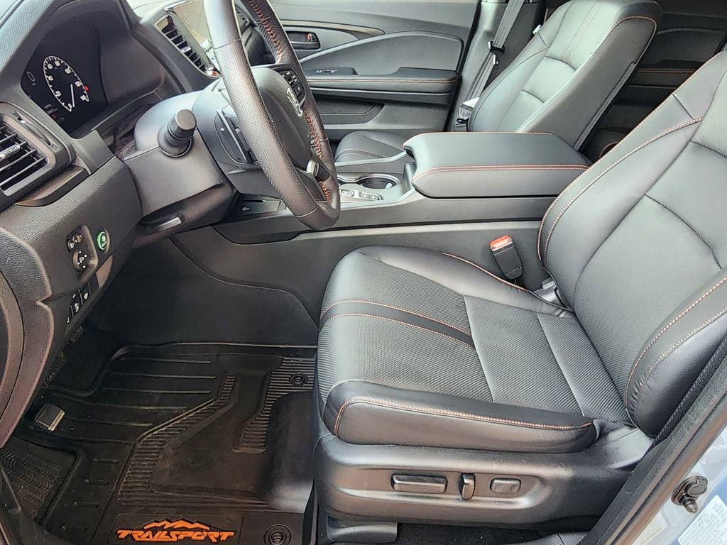 Used 2025 Honda Ridgeline TrailSport image 24