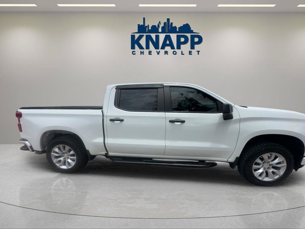 Used 2021 Chevrolet Silverado 1500 Custom w/ LPO, Dark Essentials Package RWD image 6