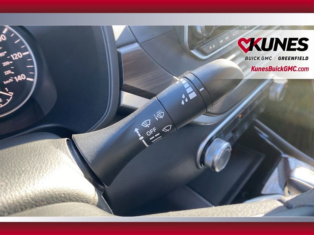 Used 2024 Nissan Altima 2.5 SV image 22