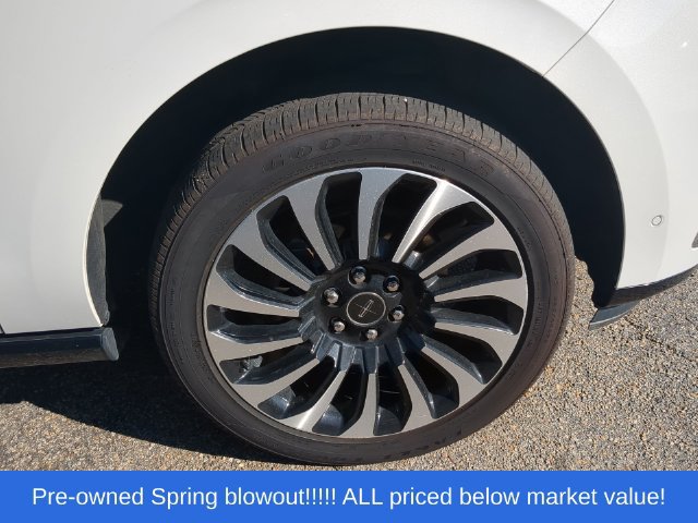Used 2022 Lincoln Navigator L Black Label AWD/4WD image 15