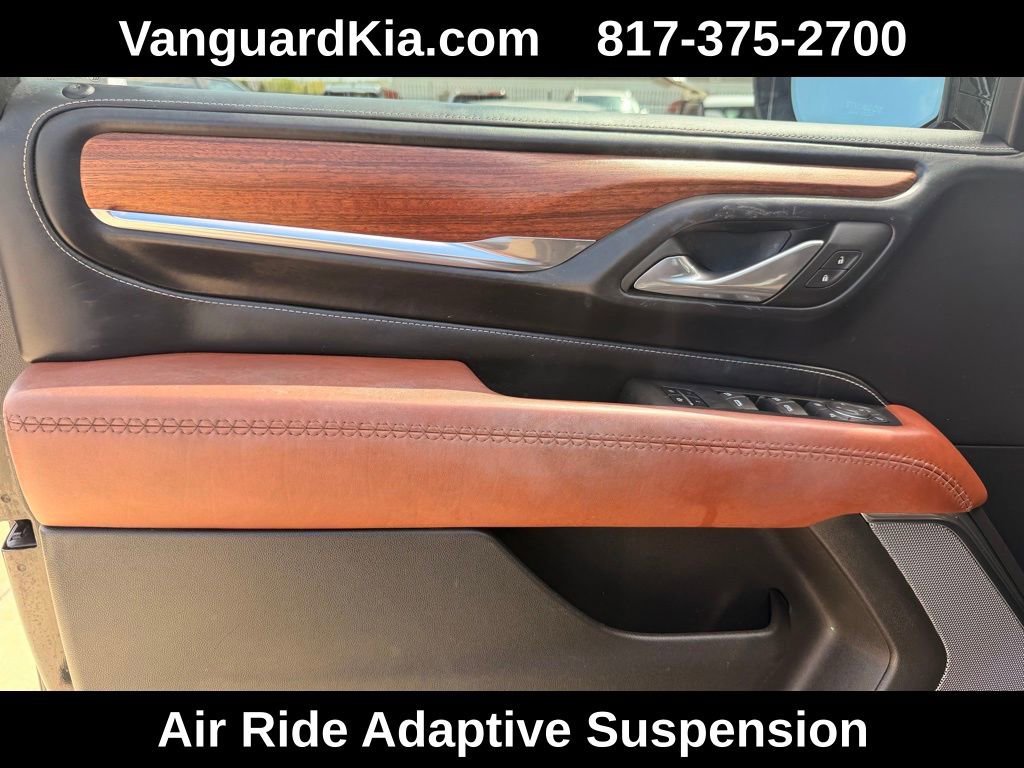 Used 2024 GMC Yukon XL Denali Ultimate image 17