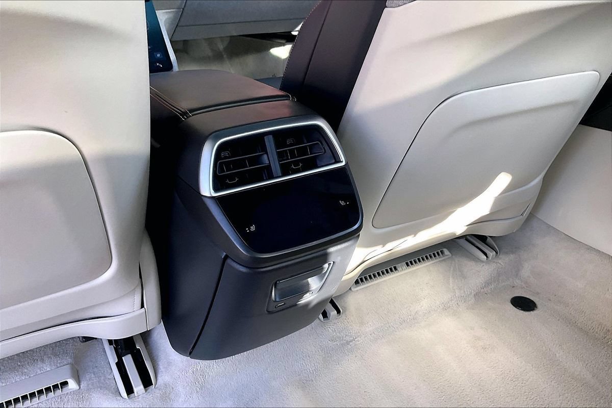 Used 2024 Lucid Air Touring AWD/4WD image 7