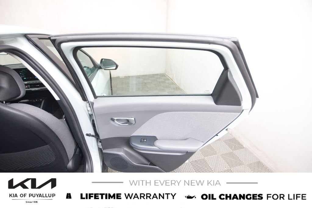New 2025 Kia K4 EX image 13