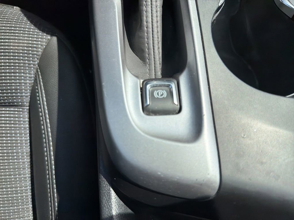 Used 2024 Buick Envista Preferred w/ Convenience I Package image 32